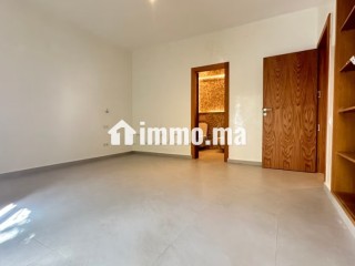 Très bel appartement en Rez de jardin sur ghandi - Appartement à louer - Casablanca