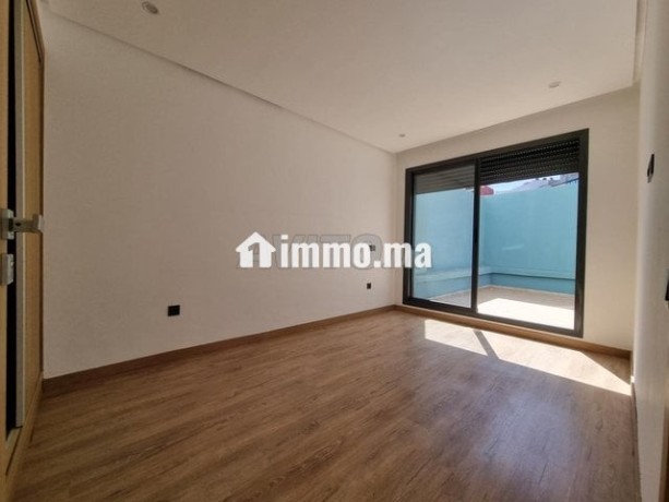 studio-a-louer-51-m2-a-casablanca-big-3