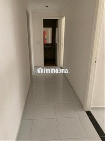 agdal-appartement-de-trois-chambre-a-louer-big-4