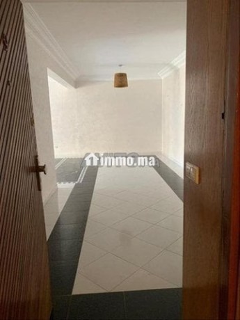 agdal-appartement-de-trois-chambre-a-louer-big-5
