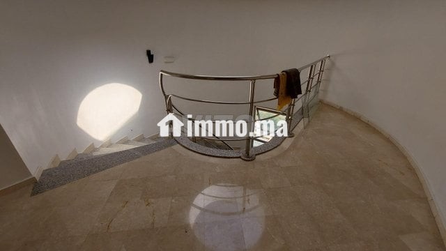 bureau-130-m2-terrasse-colle-tramway-zenith-big-4