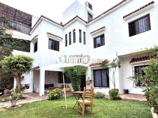 vente-villa-5-pieces-de-241-m2-a-mohammedia-big-1