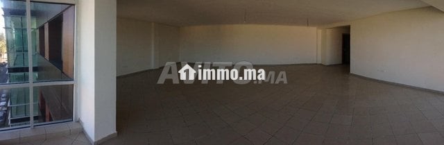 plateau-bureau-au-parc-a-louer-big-1