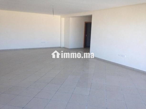 plateau-bureau-au-parc-a-louer-big-4