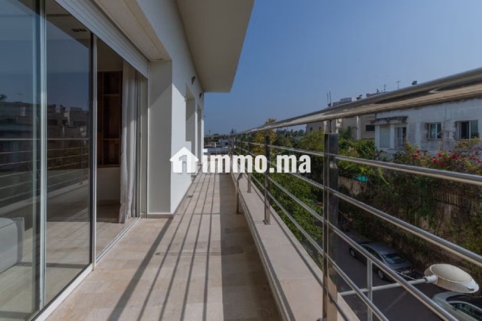 appartement-a-louer-a-ain-diab-superficie-150-m2-bien-meuble-big-3