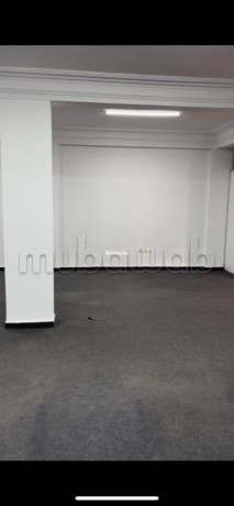location-de-bureaux-en-centre-ville-surface-de-144-m2-ascenseur-et-stationnement-big-3