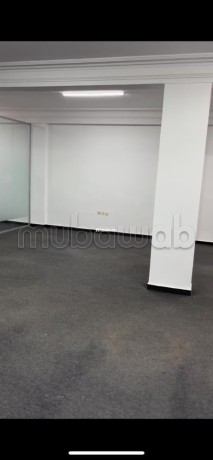 location-de-bureaux-en-centre-ville-surface-de-144-m2-ascenseur-et-stationnement-big-8