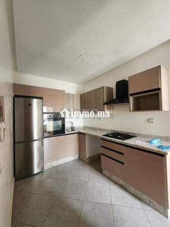 appartement-2-chambres-vide-a-louer-big-3
