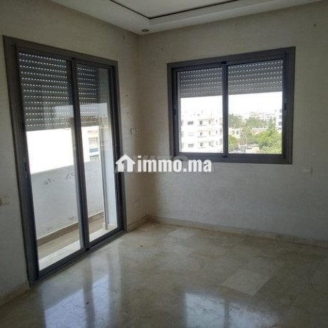 appartement-80m-bien-situe-a-cote-gare-oasis-big-1