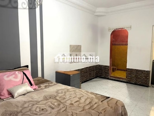 appartement-135-m2-trois-chambres-proche-plage-big-2