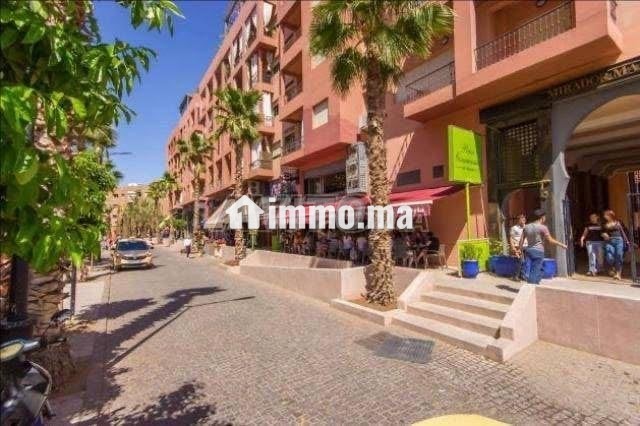 appartement-au-centre-avec-piscine-et-wifi-big-5