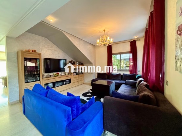 villa-3-facades-avec-grande-piscine-big-5