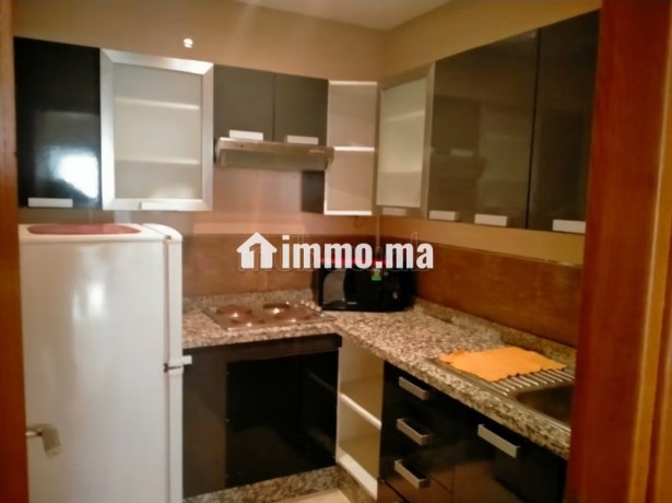 bureau-au-quartier-bourgogne-a-la-location-big-6