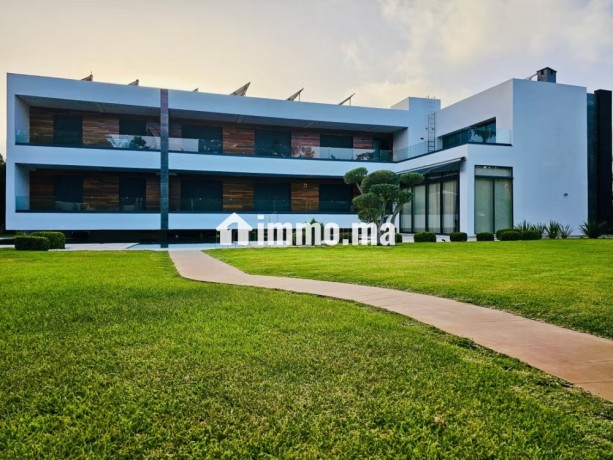 villa-luxueux-6-chambres-a-vendre-souissi-rabat-big-1