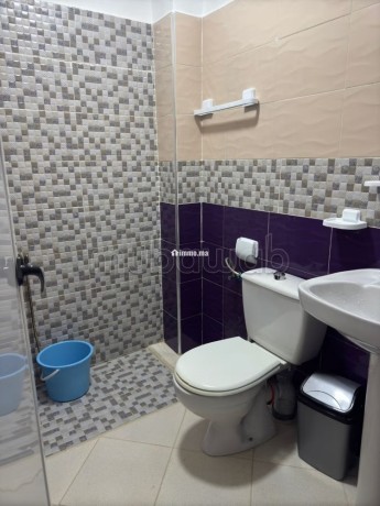 appartement-de-vacances-a-louer-a-martil-surface-totale-80-m2-porte-blindee-salon-marocain-traditionnel-big-0