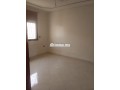 appartement-vide-mercedes-small-1