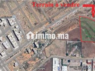 terrain-zone-e-secteur-e2-r2-5083m2