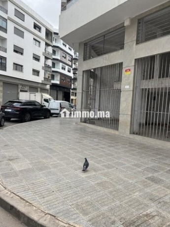 magasin-a-vendre-a-ain-sebaa-avec-grande-terrasse-big-1