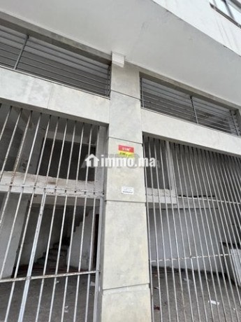 magasin-a-vendre-a-ain-sebaa-avec-grande-terrasse-big-2