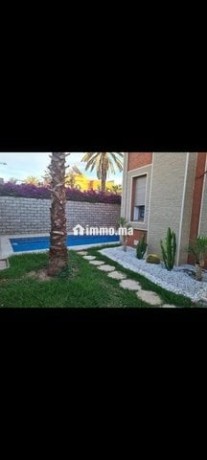 villa-vide-en-location-longue-duree-big-0