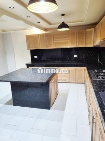 villa-vide-en-location-longue-duree-big-3