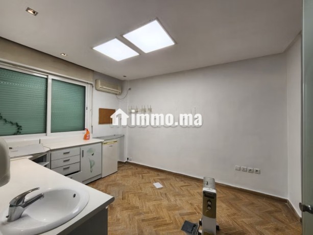 cabinet-medical-equipe-a-vendre-bourgogne-est-big-6