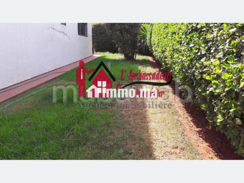 Triplex Villa de 400 m2 à Val d'anfa - Vente Immobilier - Casablanca - photo 1