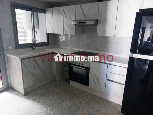 appartement-idealement-situe-en-plein-centre-ville-big-5