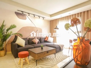 appartement-ensoleille-avec-balcon-dans-le-quartier-anime-de-casablanca