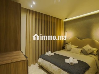 Appartement ensoleillé avec balcon dans le quartier animé de Casablanca - Appartement à vendre - Casablanca