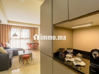Appartement ensoleillé avec balcon dans le quartier animé de Casablanca - Appartement à vendre - Casablanca