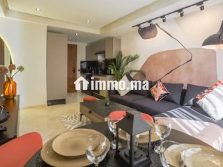 Appartement ensoleillé avec balcon dans le quartier animé de Casablanca - Appartement à vendre - Casablanca
