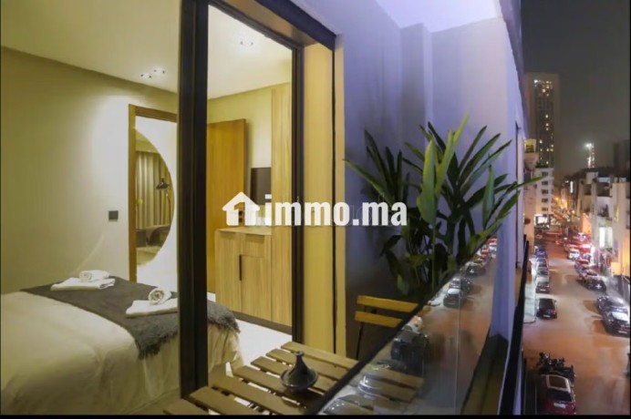 appartement-ensoleille-avec-balcon-dans-le-quartier-anime-de-casablanca-big-11