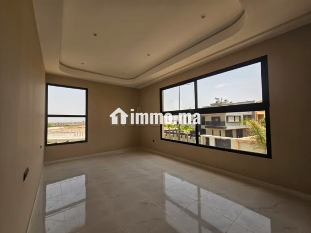 villa-a-vendre-a-targa-400m2-avec-piscine-big-1