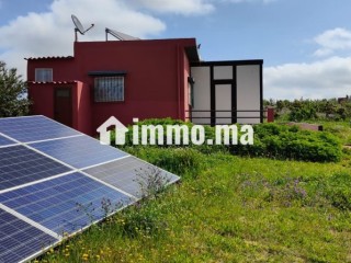 Ferme à la vente à Sidi Allal El Bahraoui.
Surface de 7000 m² - Terrain à vendre