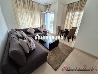 racine-joli-studio-meuble-a-louer-50-m2