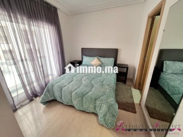 racine-joli-studio-meuble-a-louer-50-m2-big-5