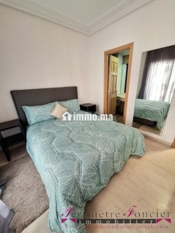racine-joli-studio-meuble-a-louer-50-m2-big-6