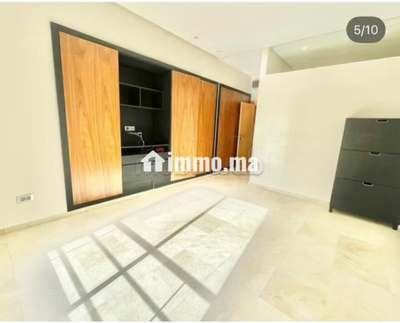 a-louer-appartement-au-triangle-d-or-avec-terrass-big-3