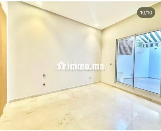 a-louer-appartement-au-triangle-d-or-avec-terrass-big-4