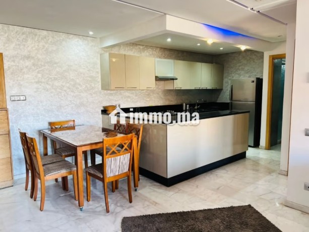 appartements-a-louer-a-gueliz-2-pieces-confortables-salon-traditionnel-et-systeme-dantenne-parabolique-big-5