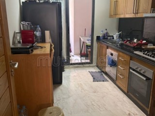 Appartement RDC lumineux avec terrasse et parking - Appartement à vendre - Casablanca