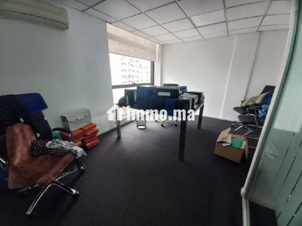 bureau-180-m2-a-vendre-sur-le-boulevard-zerktouni-big-10