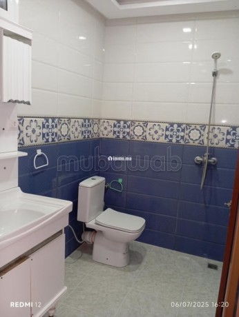 appartement-en-vente-a-bir-rami-est-5-pieces-confortables-salon-traditionnel-marocain-residence-securisee-big-4