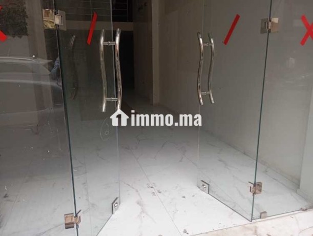 local-amenage-au-quartier-des-hopitaux-big-1