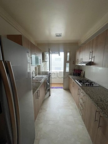 louez-cet-appartement-a-maarif-extension-3-pieces-bien-meuble-big-3
