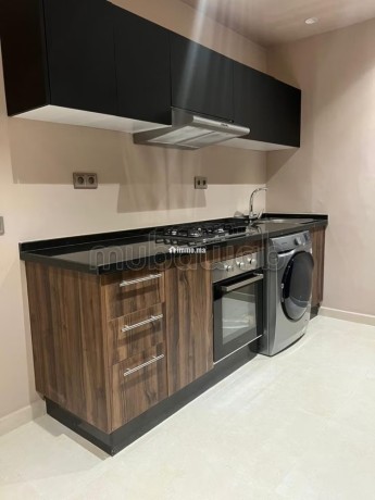 tres-bel-appartement-en-location-a-agdal-1-piece-meuble-big-3