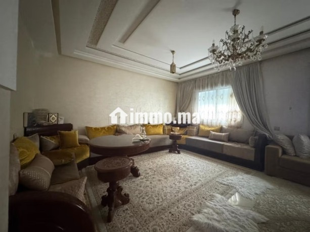 maison-a-la-vente-a-mesnana-3-belles-chambres-salon-traditionnel-et-porte-blindee-big-4