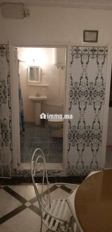 bel-grand-appt-grand-balcon-dans-une-villa-big-5