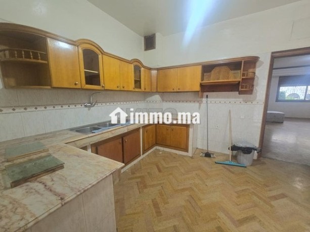appartement-225m-avec-grande-terrasse-big-5
